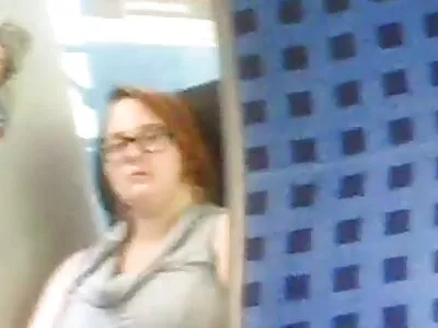 Busty Latina dá uma eu quero ver vídeo de pornô brasileiro punheta