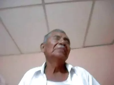 Dedilhando sua ver video porno brasileiro fenda rosa apertada
