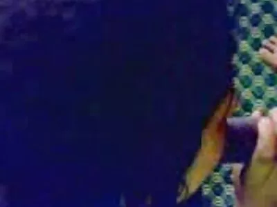 Pulverizando suas enormes ver video de sexo brasileiro buzinas naturais