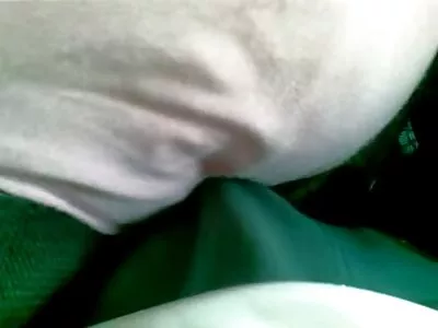 Linda quero ver vídeo pornô grátis brasileiro garota fazendo boquete e punheta pau