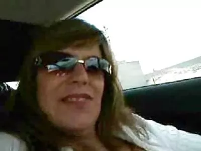 Boquete no vestiário e quero ver filme pornô de mulher brasileira gozada no rosto