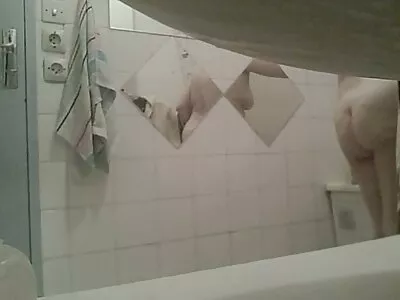 Uma princesa se masturbando quero ver vídeo pornô com mulher brasileira