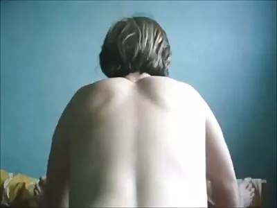Então, linda loira, esposa milf, faz uma boa sessão de merda com o marido depois do ver vídeos pornográficos brasileiros trabalho