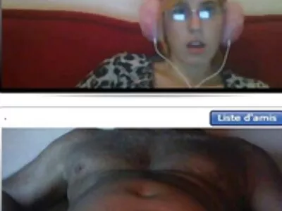 Garota anoréxica fazendo strip-tease quero ver vídeo de pornô brasileiro