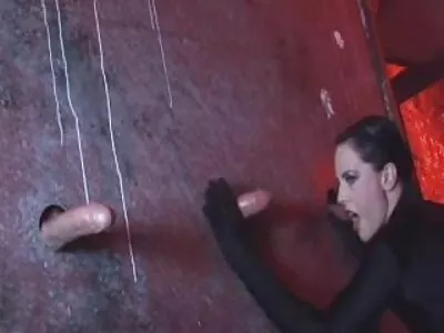 Enchendo sua buceta eu quero ver o vídeo pornô brasileiro com força