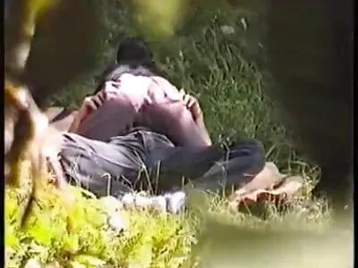 Pulverizando seus peitos depois de um quero ver vídeo de sexo pornô brasileiro BJ