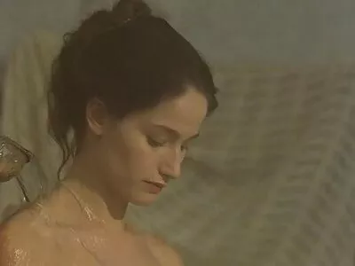 Menina com peitos grandes que fode quero ver vídeo pornô brasileiro com força